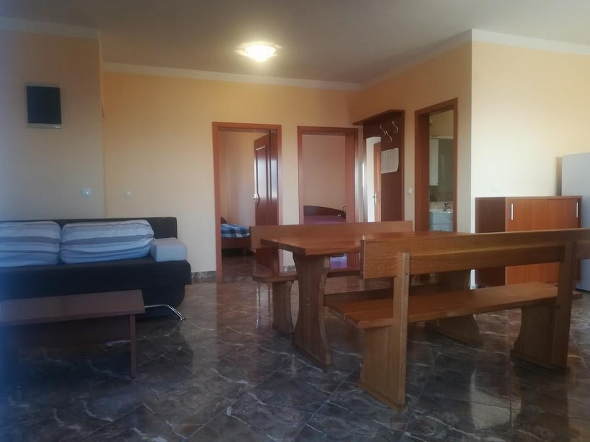 Apartments Barisic Hrvatskih Zrtava 404 Seget Vranjica Trogir Eksteriør billede