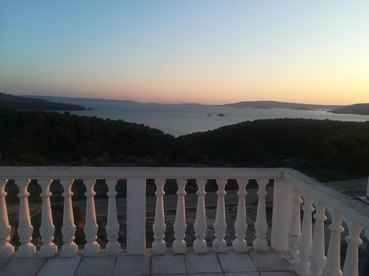 Apartments Barisic Hrvatskih Zrtava 404 Seget Vranjica Trogir Eksteriør billede