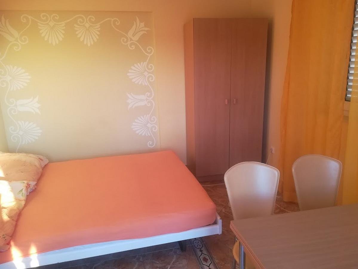 Apartments Barisic Hrvatskih Zrtava 404 Seget Vranjica Trogir Eksteriør billede