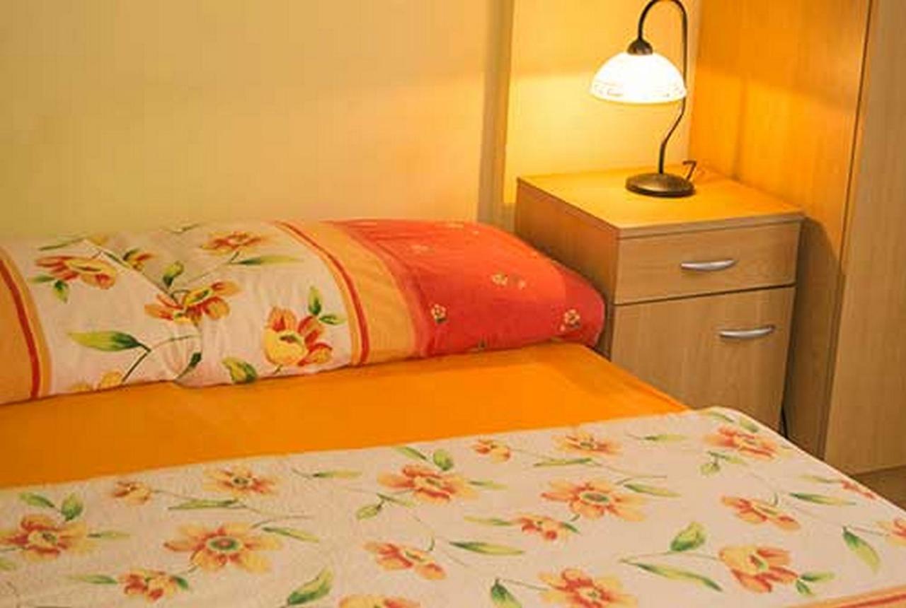 Apartments Barisic Hrvatskih Zrtava 404 Seget Vranjica Trogir Eksteriør billede