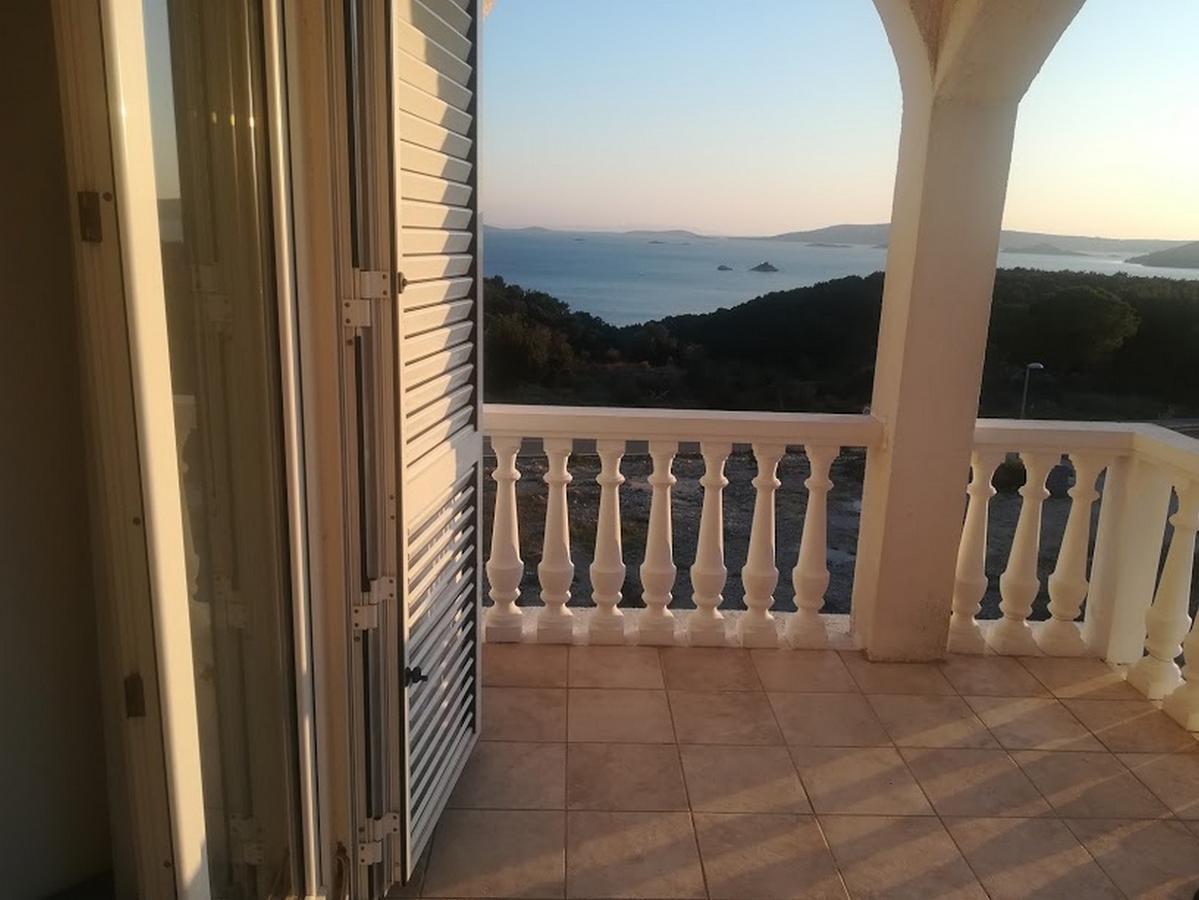 Apartments Barisic Hrvatskih Zrtava 404 Seget Vranjica Trogir Eksteriør billede