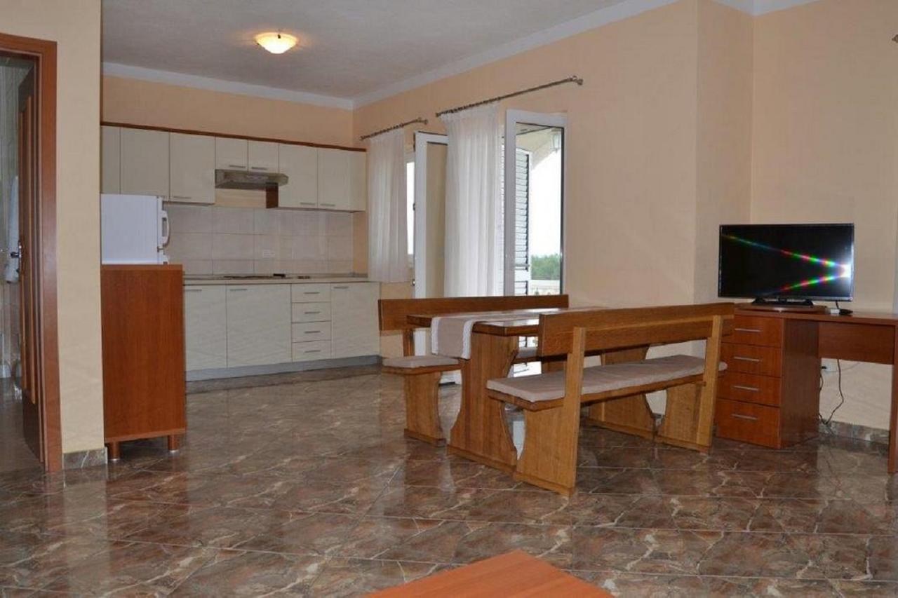 Apartments Barisic Hrvatskih Zrtava 404 Seget Vranjica Trogir Eksteriør billede